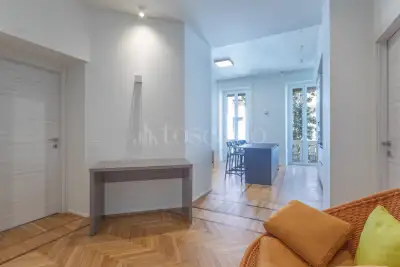 Casa in vendita, Via Podgora, Milano