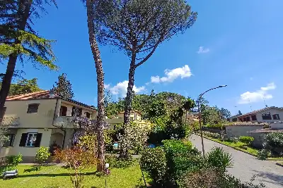 Villa in vendita, Viale Antonio Gramsci, Campagnano di Roma