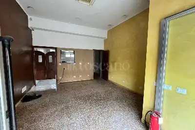 Negozio in affitto, Via Collegiove, Roma