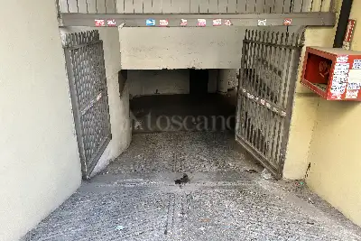 Box in vendita, Via Columella, Roma