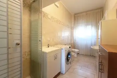 Casa in vendita, Piazza Liguria, Anzio