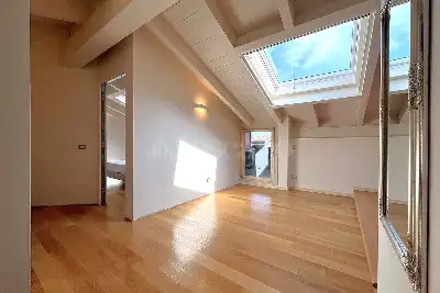 Attico in vendita, Via Benaco, Sirmione