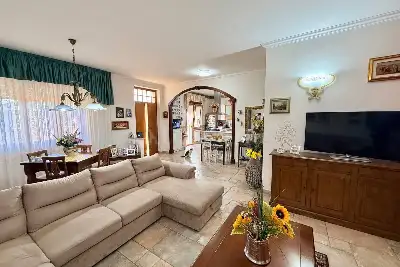 Casa Indipendente in vendita, Via Acquapendente, Nettuno