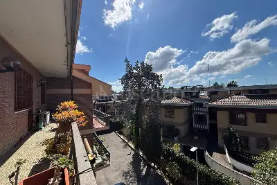Casa in vendita, Via Edgardo Negri, Roma