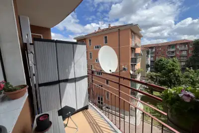 Casa in vendita, Via Lorenteggio, Milano
