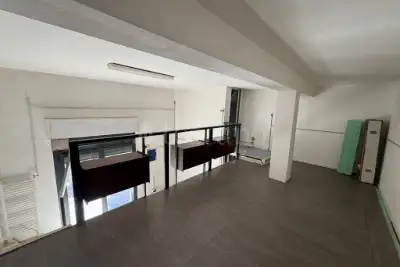 Negozio in vendita, Viale dei Promontori, Roma