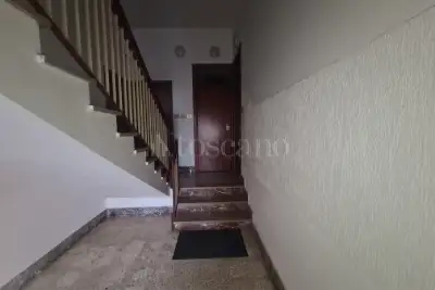 Casa in vendita, Via S. Pellico, Pomezia