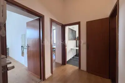 Casa in vendita, Via del Commercio, Roma