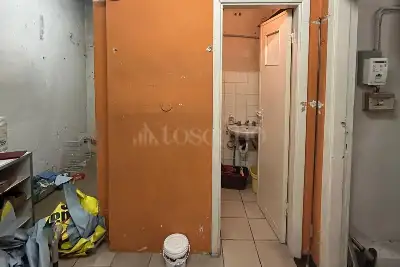 Negozio in vendita, Viale Caduti del Lavoro, Brescia