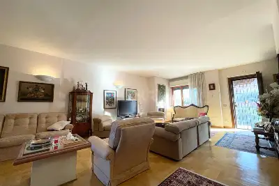 Villa Bifamiliare in vendita, Via Mario Lanza, Roma