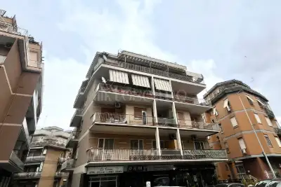 Negozio in vendita, Via Aurelia, Roma