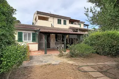 Villino a Schiera in vendita, Via Cala Lupo, Stintino