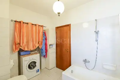 Casa in vendita, Via Ettore Brambilla, Cantù