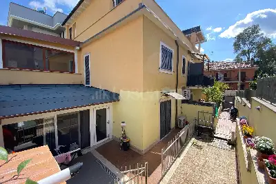 Casa in vendita, via Ettore rosso, Roma