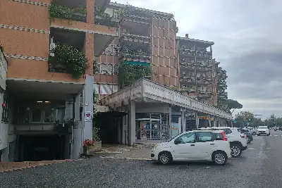 Casa in vendita, Via Luigi Perna, Roma