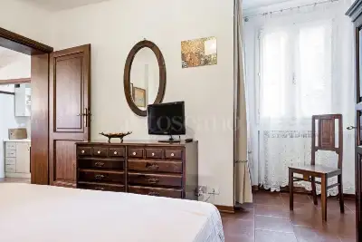 Casa in vendita, Via del Pratello, Bologna