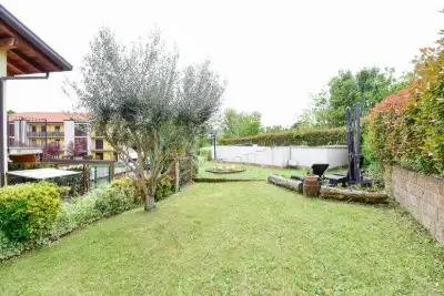 Villino a Schiera in vendita, Via Fontanella, Longone al Segrino