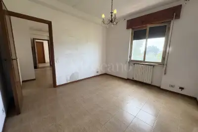 Palazzo in vendita, Via Civitella, Nettuno
