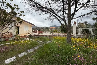 Villa in vendita, Via Enna, Pedara