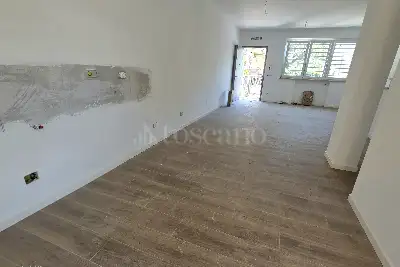 Villino a Schiera in vendita, Via della Riserva Grande, Roma