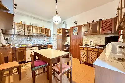 Casa in vendita, Via Lucerna, Milano