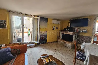 Superattico in vendita, Via Gran Bretagna, Pomezia