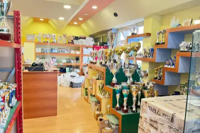 Negozio in affitto, Via Giuseppe Peano, Roma