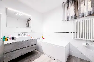 Casa in vendita, via Parigi 6 Olbia , Olbia