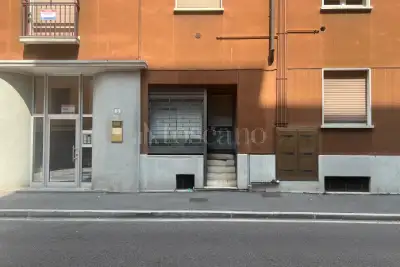 Magazzino in vendita, Via Palestro, Como