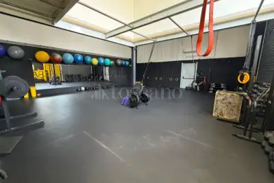 Capannone in vendita, Via Aldo Moro, Ladispoli