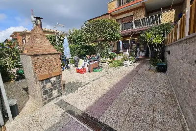 Villa Plurifamiliare in vendita, Lungomare delle Meduse, Pomezia