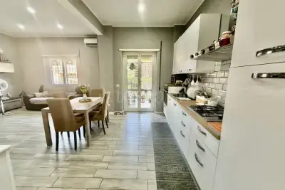 Casa in vendita, Via Firenze, Ciampino