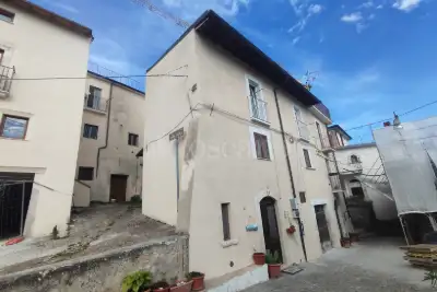 Casa Indipendente in vendita, Via Trento, San Pio delle Camere