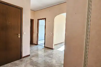 Casa in vendita, Via Montello, Brescia