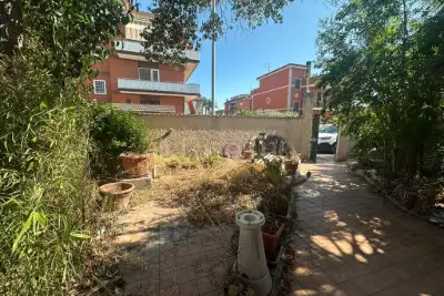 Casa Indipendente in vendita, Via Ambrogio Sansedoni, Roma