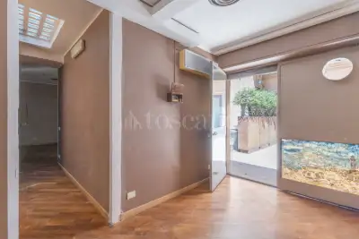 Negozio in vendita, Corso Concordia, Milano