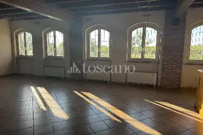 Negozio in vendita, Via Ca' De Mazzoli, Livraga