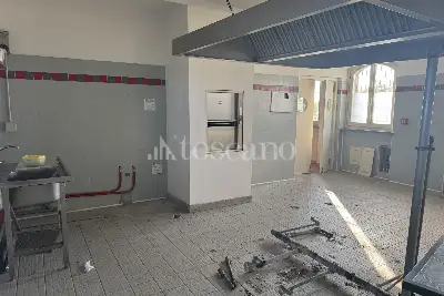 Negozio in vendita, Via Ca' De Mazzoli, Livraga