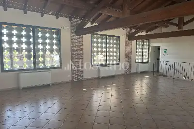 Negozio in vendita, Via Ca' De Mazzoli, Livraga