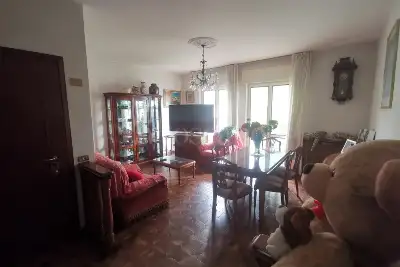 Casa in vendita, Via Noseda, San Fermo della Battaglia