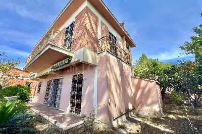 Casa Indipendente in vendita, Via San Giacomo, Nettuno