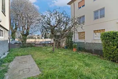 Villa in vendita, Via Scuole, Desenzano del Garda