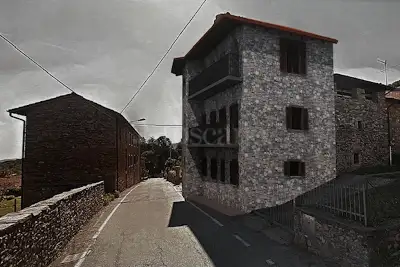 Casa Indipendente in vendita, Via Roma, Cuasso al Monte