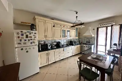 Casa in vendita, Via Emanuele Cutore, Gravina di Catania