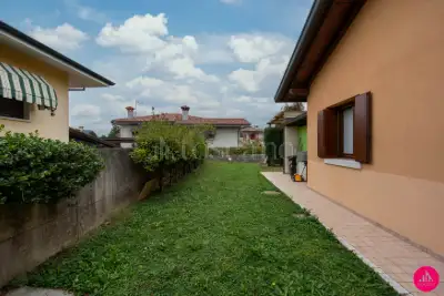 Villa in vendita, Via Visinale Centro, Pasiano di Pordenone