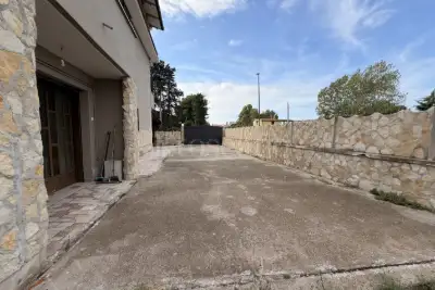 Villa in vendita, Via Imele, Aprilia