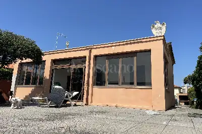 Casa Indipendente in vendita, Lungomare della Salute, Fiumicino
