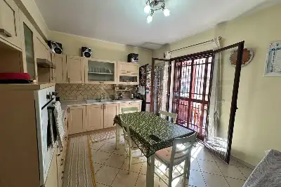 Villino a Schiera in vendita, Via Roma, San Pietro Clarenza