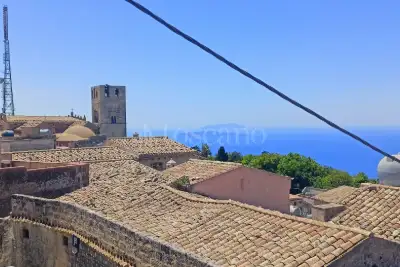 Casa in vendita, Via Chiaramonte, Erice