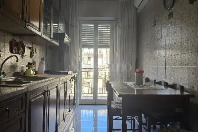 Casa in vendita, Via Montebello, Catania